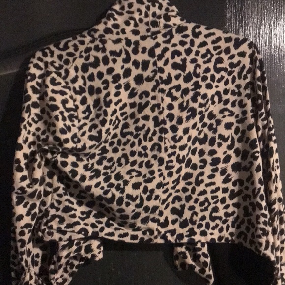 Cheetah Print Short Cardigan - Picture 7 of 7